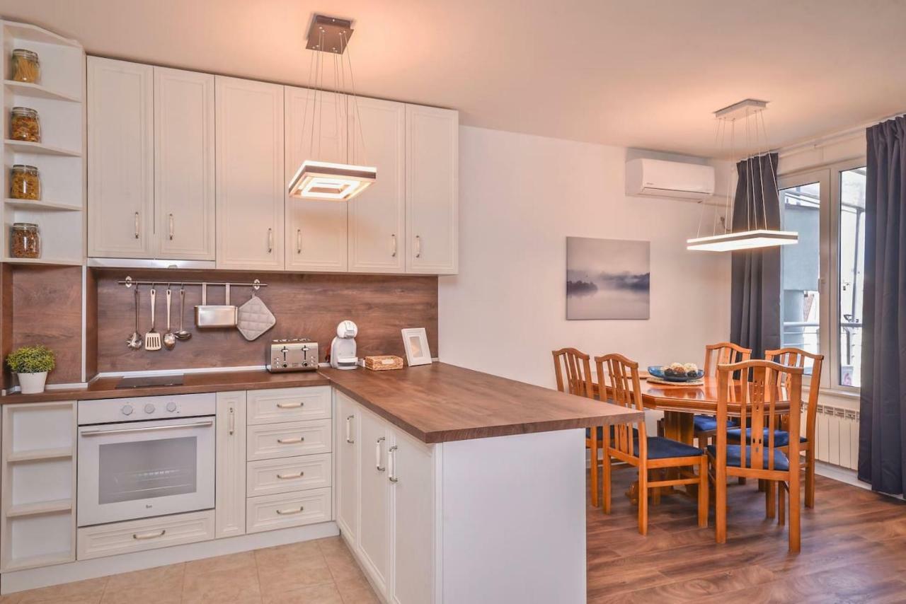 South Park, Vitosha View, 2-Bdr, 2-Bthr Apartment By Flat Mаnager Sofia Zewnętrze zdjęcie